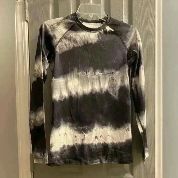 Nike Pro Combat Dri-Fit women’s small in black & white tie dye EUC - Picture 1 of 7
